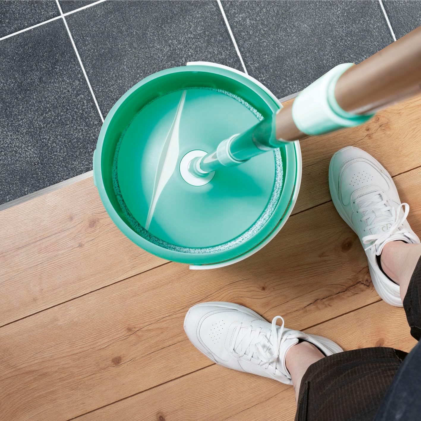 CLEANmaxx Power Spin-Mopp Wischtücher | Saugstarke Mikrofaser-Wischtücher im praktischem 2er-Set | Für alle Böden geeignet & Waschbar bei 40 °C | Ersatz-Stück [Ø 23cm] — Ansicht 4