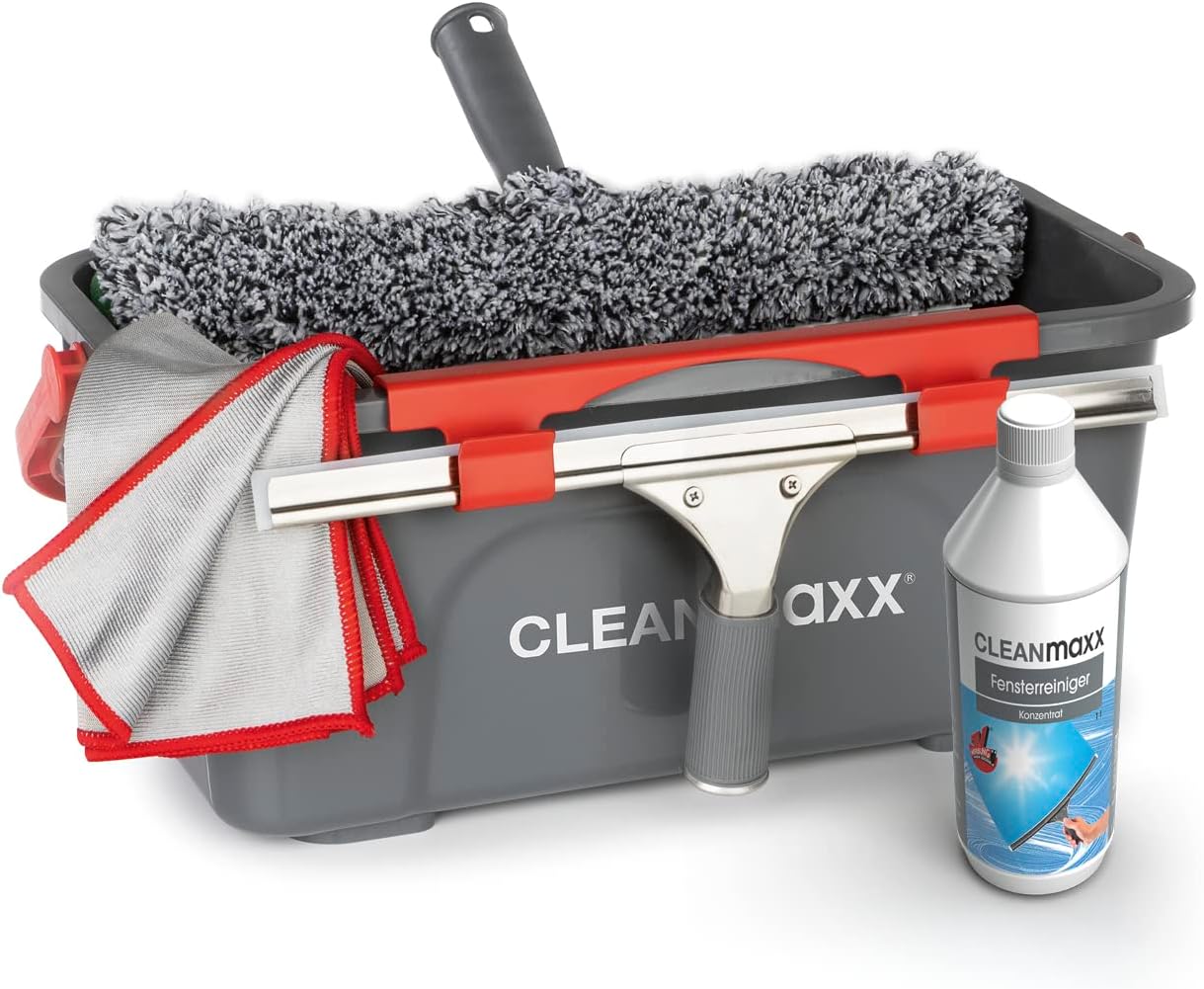 Grauer Kunststoff-Reinigungswagen mit der Aufschrift "CLEANmaxx" mit Fensterreinigungswerkzeug, Mikrofasertüchern, Abzieher, Mopp und einer Flasche Reinigungslösung.